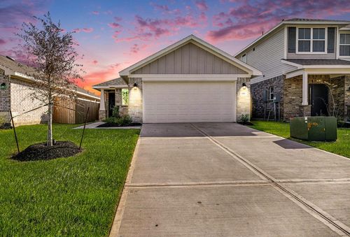 4401 W Bayou Maison Cir, Dickinson, TX, 77539-1237 | Card Image