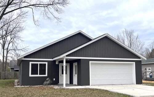 4763 Lasley St, Montague, MI, 49437-1215 | Card Image