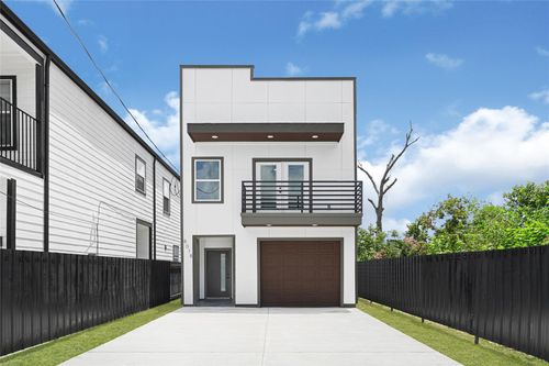 8018 Sealey St, Houston, TX, 77088-5940 | Card Image