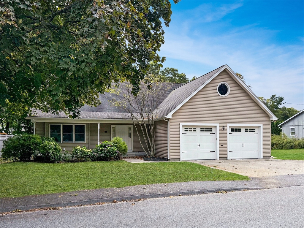 Sharon Ave, Auburn, MA 01501