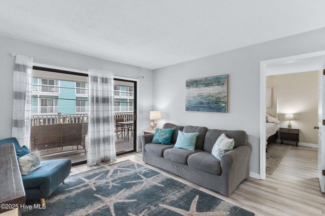 APT-1D - 1503 Carolina Beach Ave N, Condo with 2 bedrooms, 2 bathrooms and null parking in Carolina Beach NC | Image 8