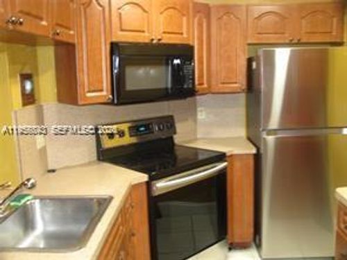 31-900 Ne 209th Ter, Miami, FL, 33179-1222 | Card Image