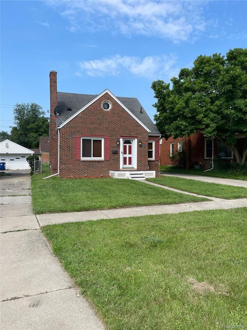 17031 Kinloch, Redford, MI, 48240-2431 | Card Image