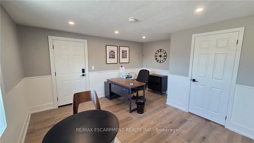 1-219 St Catharines St, Smithville, ON, L0R2A0 | Card Image