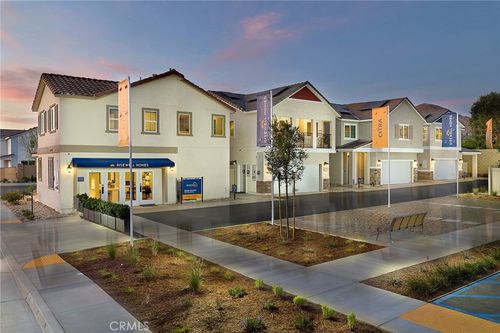 64-33535 Mission Trl, Lake Elsinore, CA, 92530-8540 | Card Image