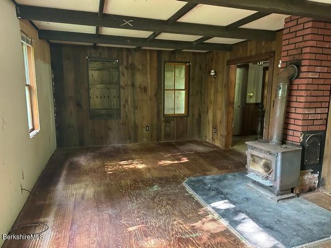 425 Barbour St, House other with 2 bedrooms, 1 bathrooms and 4 parking in North Adams MA | Image 10
