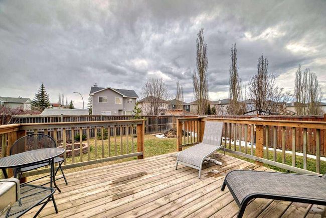 337 Citadel Meadow Bay Nw, Home with 4 bedrooms, 3 bathrooms and 4 parking in Calgary AB | Image 14