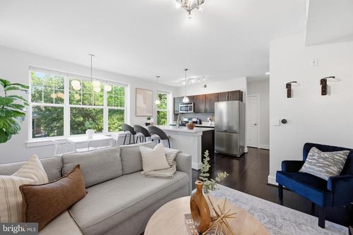 204-4226 7th St Nw, WASHINGTON, DC, 20011-7236 | Card Image