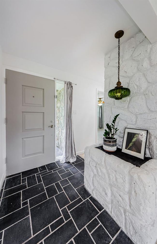 Slate Entryway | Image 13