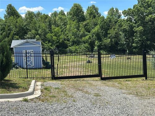 157 Interstate Way, Elkin, NC, 28621-8323 | Card Image