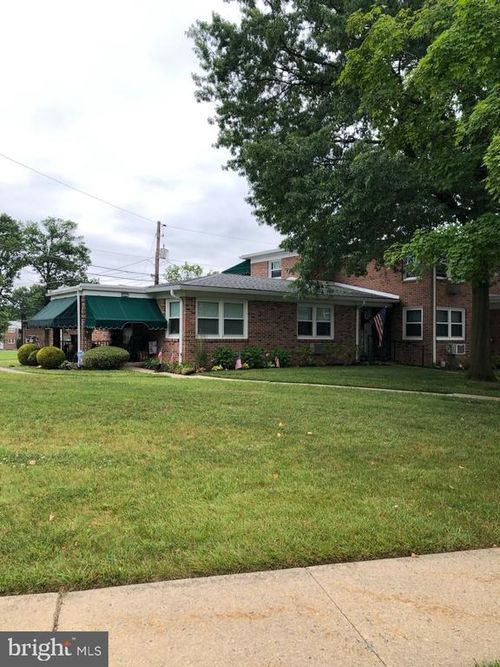 111 Gretchen Dr, Shillington, PA, 19607-2634 | Card Image