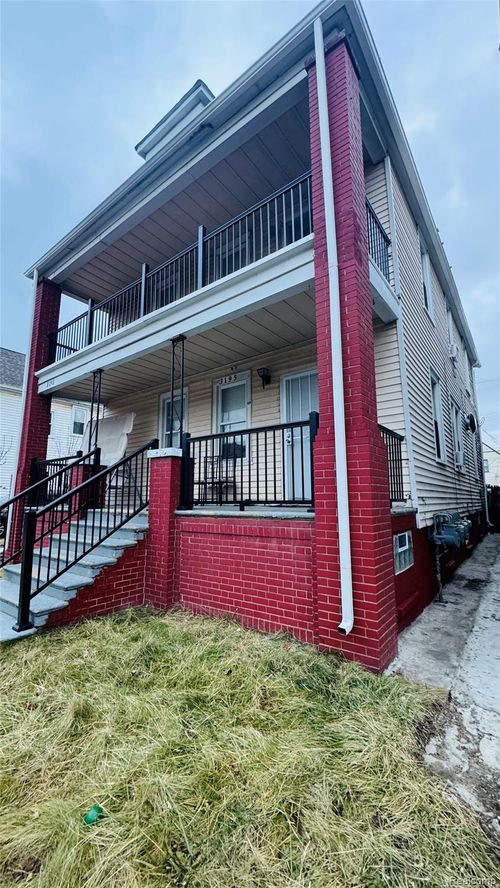 3193 Trowbridge St, Hamtramck, MI, 48212-3345 | Card Image