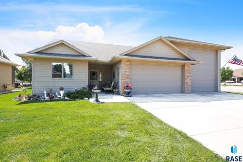 4501 E Kearney Pl, Sioux Falls, SD, 57110-4605 | Card Image