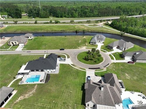 21416 Yellow Fin Dr, Springfield, LA, 70462-8252 | Card Image