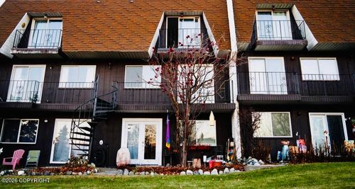 29-9336 Blackberry St, Anchorage, AK, 99502-1543 | Card Image