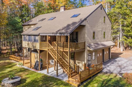 158 Range Rd, Cumberland, ME, 04021-3442 | Card Image