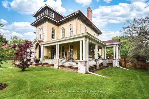 7 Marmora St, Trenton, ON, K8V2H4 | Card Image