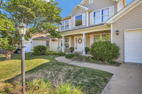 403 Sunflower St, Savoy, IL, 61874-7401 | Card Image