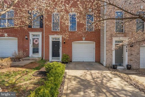 6374 Meandering Woods Ct, FREDERICK, MD, 21701-4953 | Card Image