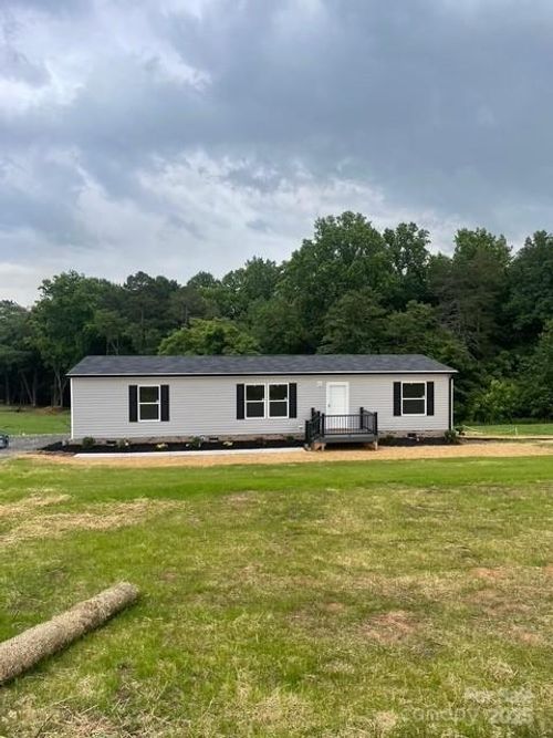 3-514 Eagle Mills Rd, Hamptonville, NC, 27020-7261 | Card Image