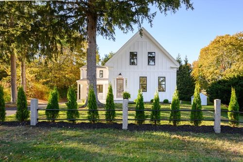 171 Fort Hill St, Hingham, MA, 02043-2625 | Card Image