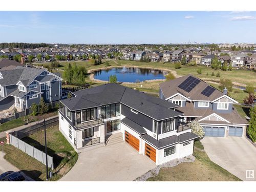 8715 219 St Nw, Edmonton, AB, T5T7E3 | Card Image