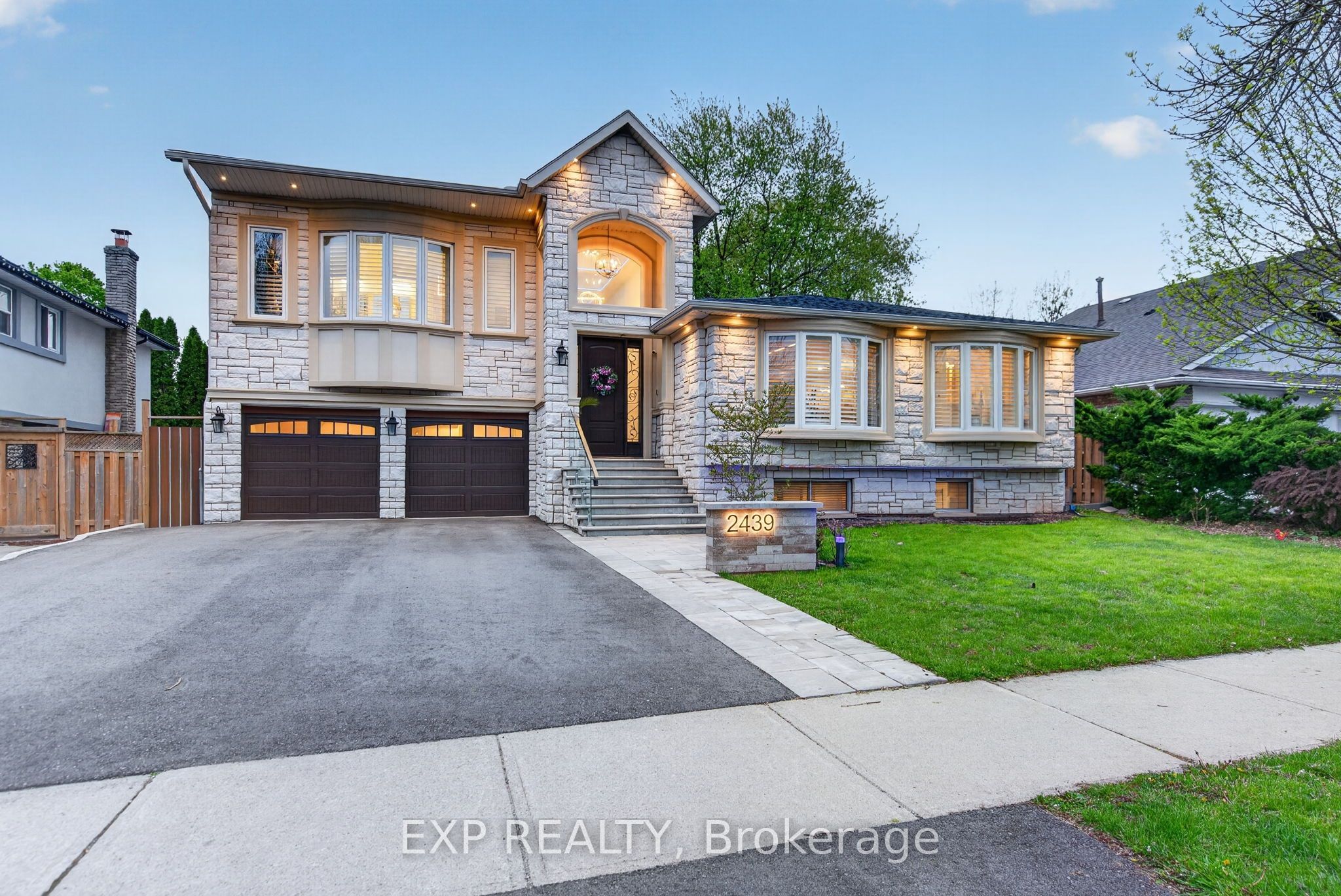 Residential in Oakville 3