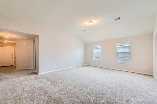 Living Room | Image 5