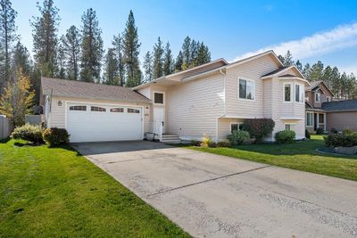 6013 Ruby Way, Home with 4 bedrooms, 3 bathrooms and null parking in Nine Mile Falls WA | Image 2