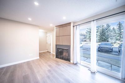 70 - 2519 38 St Ne, Townhouse with 2 bedrooms, 1 bathrooms and 1 parking in Calgary AB | Image 2