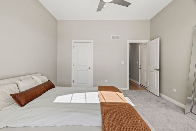 Great Size with Walk-In Closet | Image 11