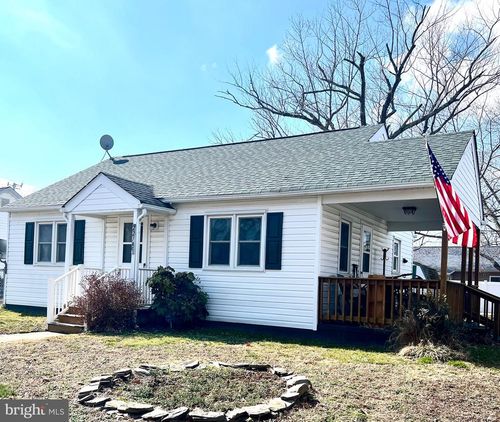 22745 Duke St, LEONARDTOWN, MD, 20650-4165 | Card Image