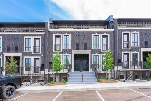 304-55 Wood St, Kitchener, ON, N2G0C2 | Card Image