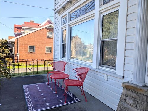 511 Loucks Ave, Scottdale, PA, 15683-1557 | Card Image