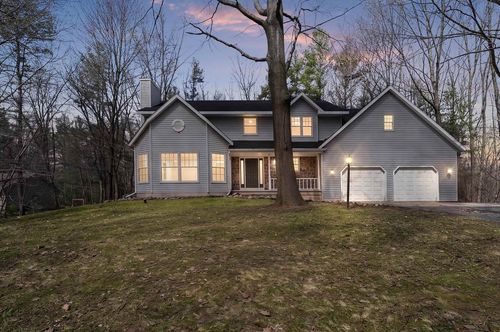 3030 Big Timber Circle, SUAMICO, WI, 54313 | Card Image