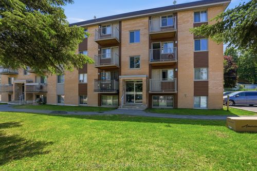 3-1015 Cartier Boulevard, Hawkesbury, ON, K6A2Y4 | Card Image