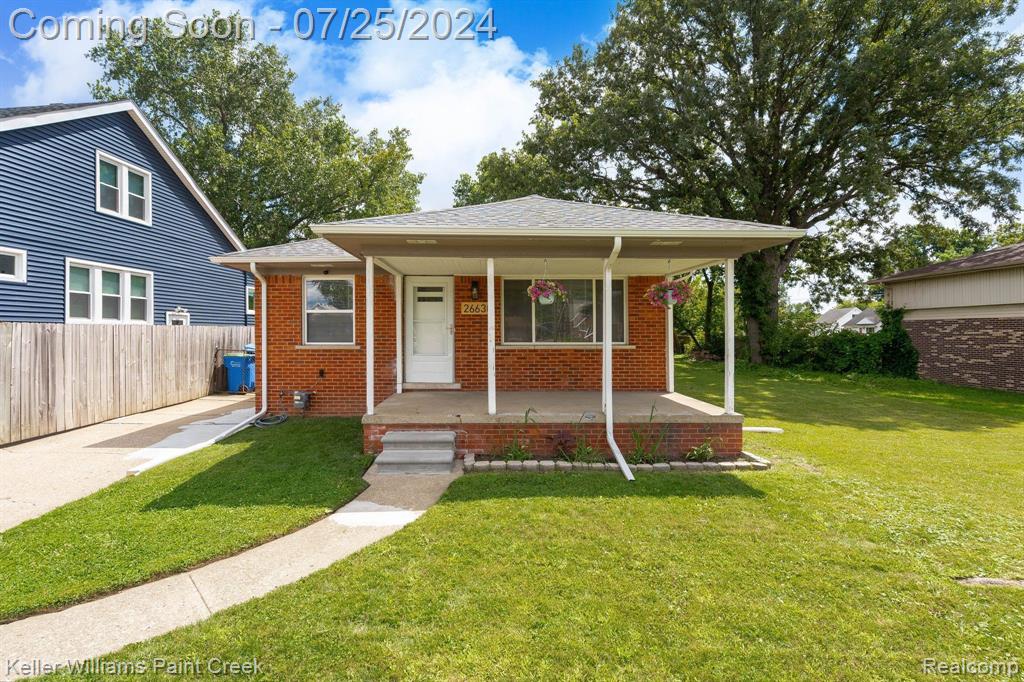 Schoenherr Rd, Warren, MI 48089
