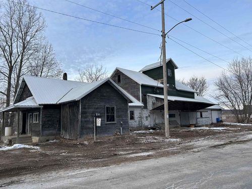W2730 Lumber Yard Rd, Juda, WI, 53550-9715 | Card Image