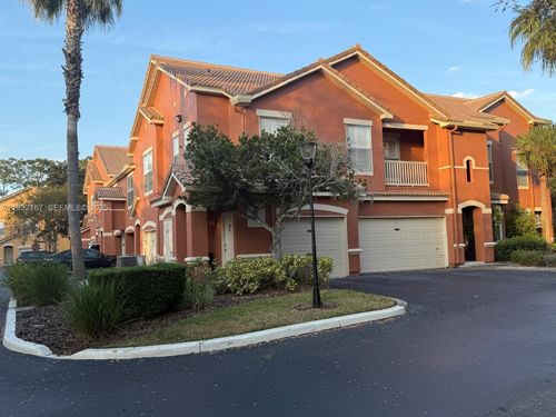 apt-202-19914 Villa Creek Dr, ORLANDO, FL, 32821-4116 | Card Image