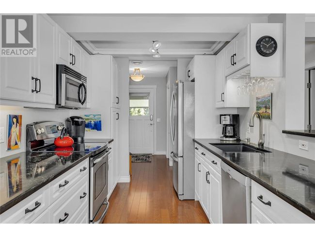 203 - 4340a Beach Ave, Townhouse with 2 bedrooms, 2 bathrooms and null parking in Peachland BC | Image 9