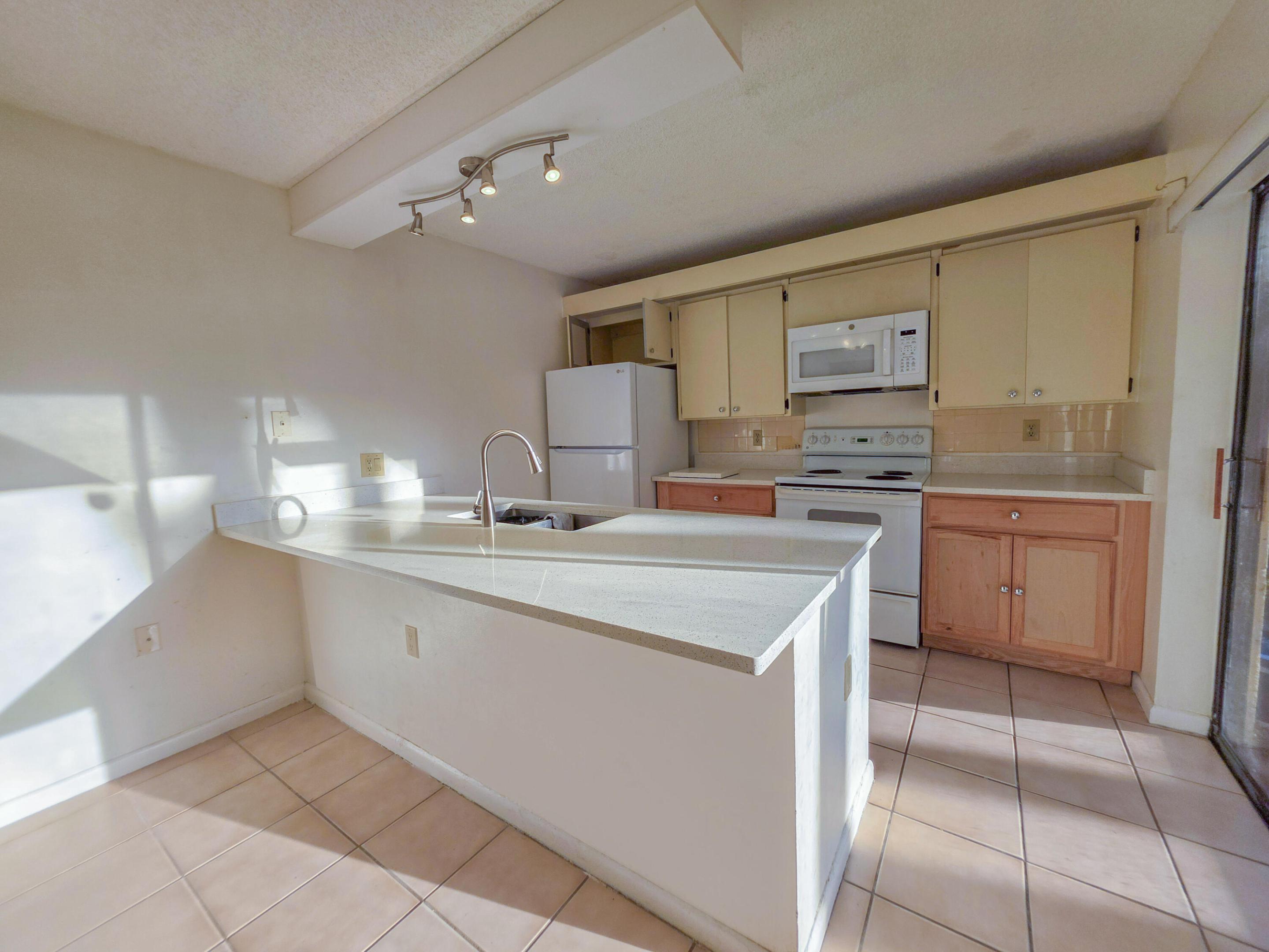 Residential Lease in West Palm Beach 3