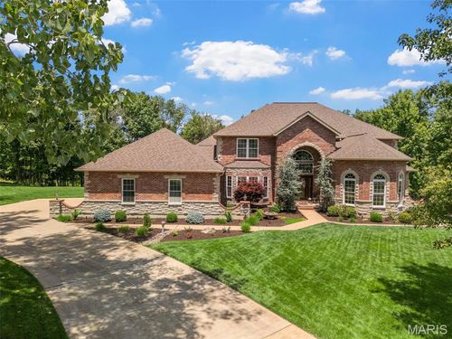 732 Deer Vue Ln, Fenton, MO, 63026-3562 | Card Image
