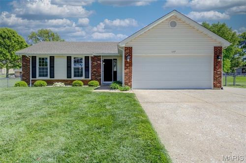 129 Del Oro Drive, St Peters, MO, 63376 | Card Image