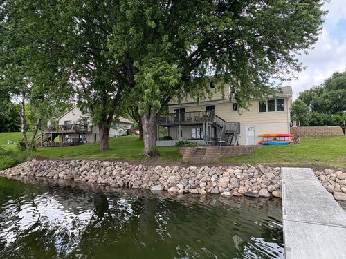 6825 N Shore Dr, Rockford, MN, 55373-9452 | Card Image