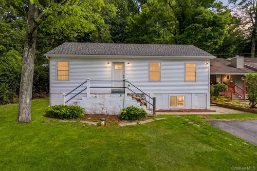 11 Sylvan Trl, Monroe, NY, 10950-6708 | Card Image