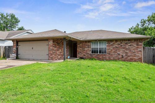 1413 El Paso St, Broken Arrow, OK, 74012-8344 | Card Image