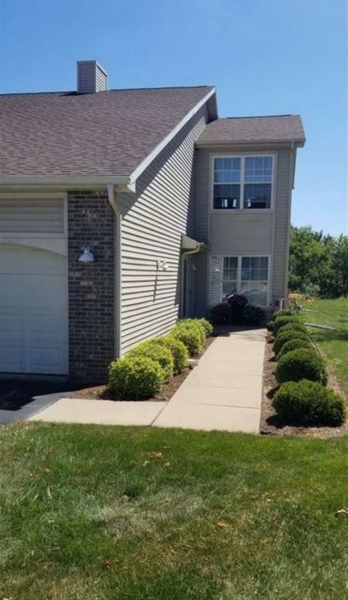 7517-7517 Creek Bnd, Rockford, IL, 61114-6663 | Card Image