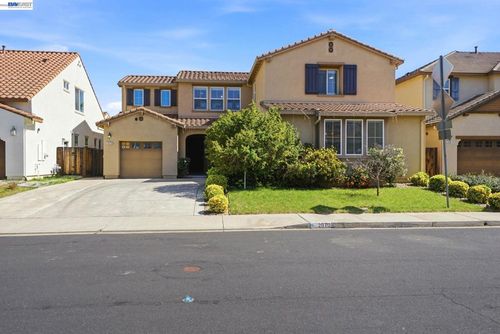 2610 Brookshire St, Brentwood, CA, 94513-5552 | Card Image