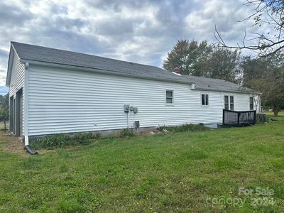 3017 Miller Road, House other with 3 bedrooms, 2 bathrooms and null parking in Yadkinville NC | Image 3