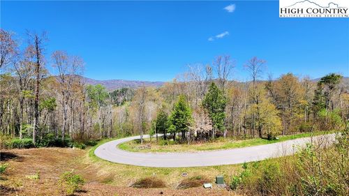 31 Running Bear Circle, Banner Elk, NC, 28604 | Card Image